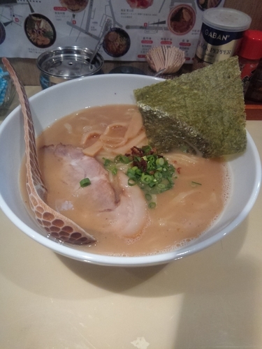 「濃厚醤油ラーメン」@つけ麺処 三ツ葉亭の写真