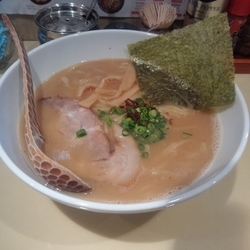 濃厚醤油ラーメン