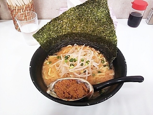 「雲丹味噌ラーメン（味噌） [イートイン＠上野松坂屋]」@らーめん工房 網地島屋 富谷本店の写真