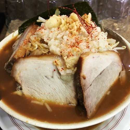 「とみぃず二郎+麺100g+チャーシュー1個」@麺家 とみぃずの写真