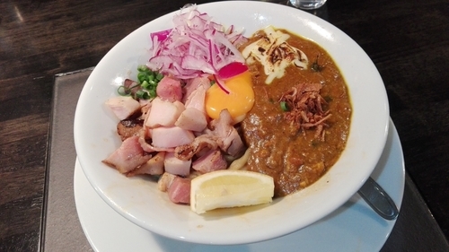 「スパイスカレー和え麺（限定）」@KaneKitchen Noodlesの写真