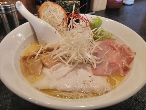 「濃厚鶏白湯(醤油)」@上気元 いただきの写真