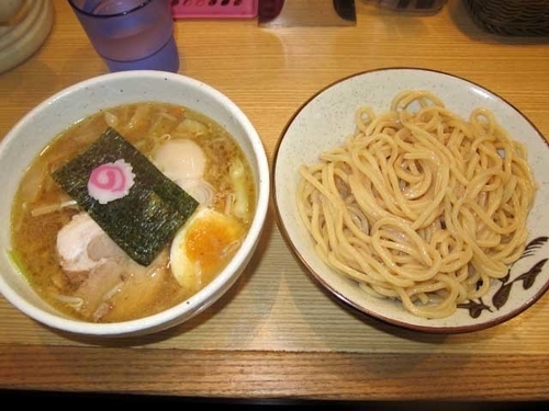 「特製もりそば小　680円＋温野菜　100円」@新橋 大勝軒の写真