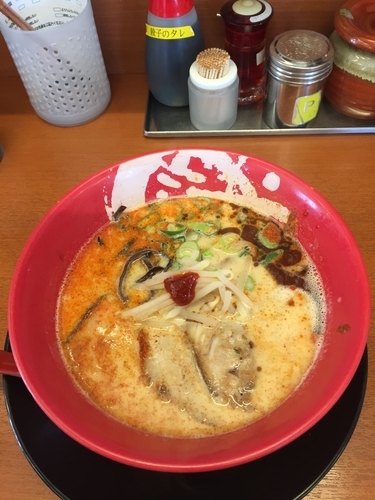 「赤うま牛醤ラーメン」@ラーメンまこと屋 平野馬場店の写真