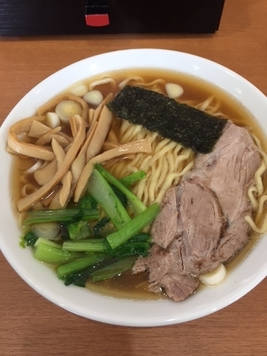 「らあめん（大盛り無料）750円　※開店価格500円」@中川家の写真