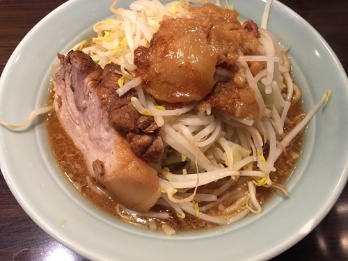「中ラーメン 300g ¥750」@立川マシマシ 8号店の写真