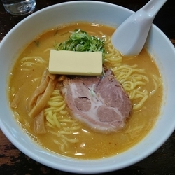 味噌バターらーめん 750円