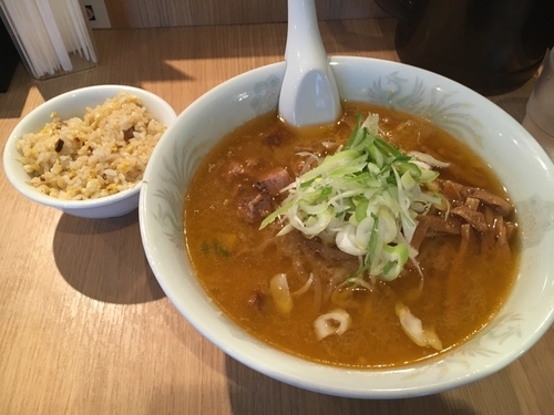 「味噌ラーメン ランチ炒飯」@さっぽろ 火武偉 恵比寿店の写真