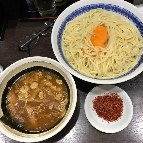 「つけ麺（中）＋辛味＋生卵」@中華そば べんてんの写真
