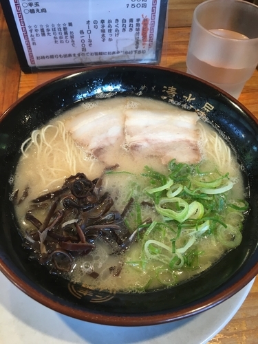 「博多ラーメン600円+替玉120円」@博多ラーメン 清水屋の写真