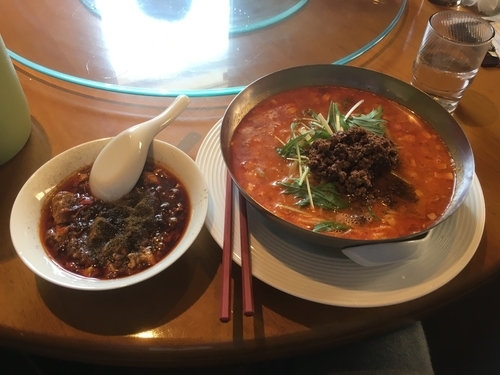 「担々麺 辛め＋ミニ陳麻婆豆腐 辛め」@四川厨房 美 <mei>の写真
