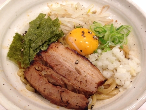 「ぶたまぜそば　￥８００」@ぶっと麺 しゃにむにの写真