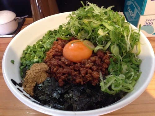 「九条ネギ増し台湾混ぜそば」@麺屋こころ 梅ヶ丘店の写真