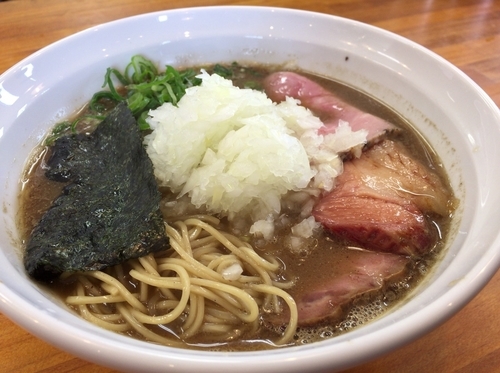 「玄人煮干（玉ネギ増）780円 チャーシュー1枚増し 100円」@喜元門 ひたち野牛久店の写真