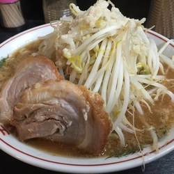 ラーメン小（150g）野菜マシ・脂マシ・ニンニク：570円