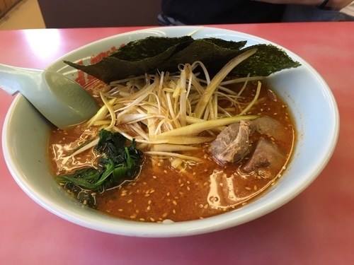 「辛味噌ネギラーメン(カタメ、コイメ)¥840」@ラーメン山岡家 瑞穂店の写真