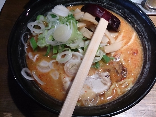 「辛味噌らーめん  ネギﾄｯﾋﾟﾝｸﾞ」@麺屋 りゅうまの写真