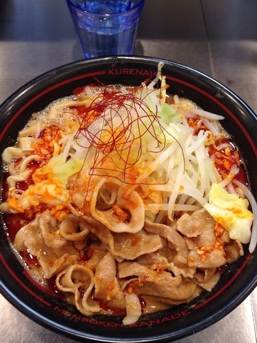 「紅ラーメン」@麺創研 紅 府中の写真