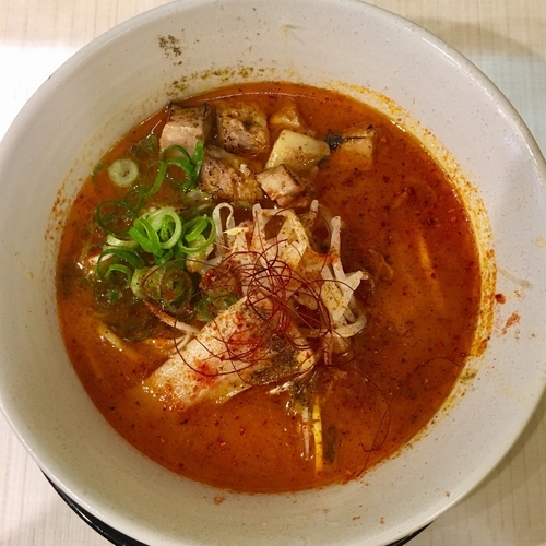 「辛味噌らぁ麺 並盛 (800円)」@麺家 市川商店の写真