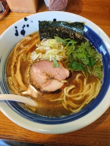 「煮干しそば 750円 (太麺200g)」@麺屋 鶏口の写真