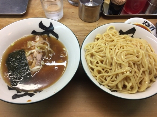 「肉入りつけそば＋大盛り」@中野大勝軒の写真