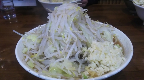 「ラーメン小（にんにく）」@ラーメン 滋悟郎の写真