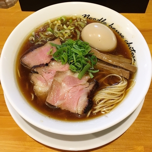 「醤油（細麺）＋味玉＋味付替玉　￥１０００」@麺庵ちとせの写真