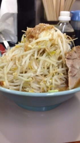 「ミニラーメン ハーフハーフ  野菜普通 脂少」@立川マシマシ 足利総本店の写真