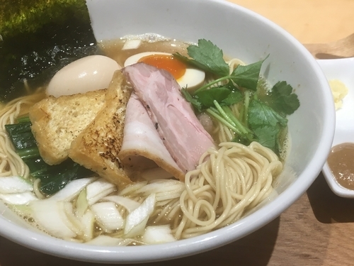 「塩そば白950円、味玉150円」@銀座 風見の写真