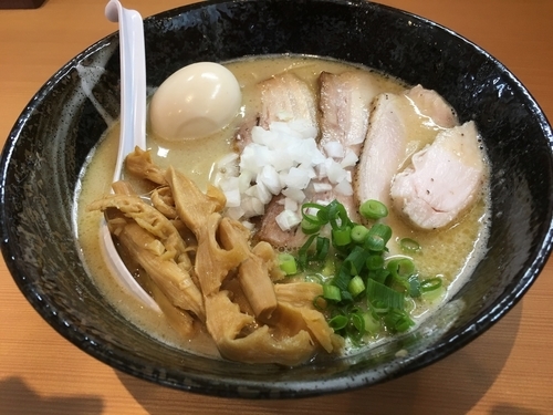 「とりそば＋全部のせ」@麺堂 稲葉の写真