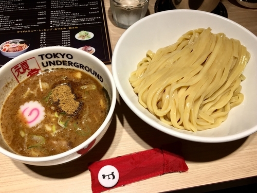 「つけめん（濃厚）M」@TOKYO UNDER GROUND RAMEN 頑者の写真