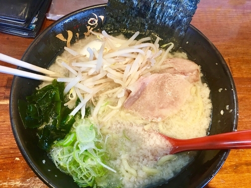 「塩ラーメン」@豚骨ラーメン専門店 とんちゃん 鎌ヶ谷店の写真