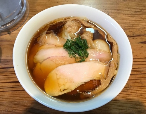 「特製醤油ラーメン1050円」@ラーメン屋 トイ・ボックスの写真