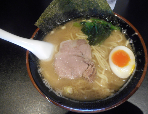 「らぁめん（醤油豚骨）　６８０円」@大宮らぁめんの写真