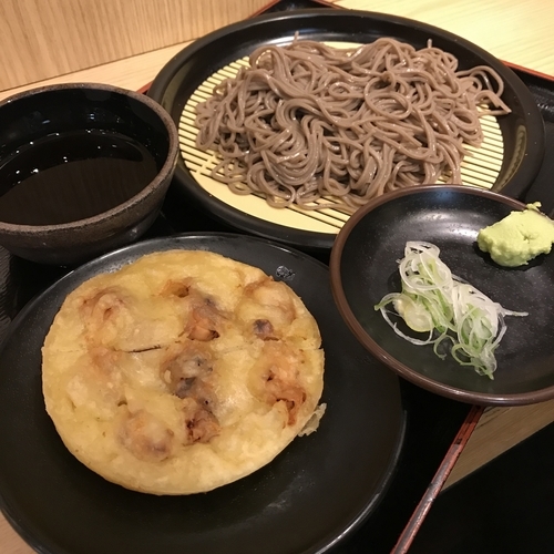 「ゲソ天せいろ（￥390）」@よもだそば 銀座店の写真