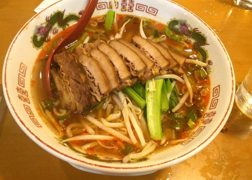 「黒酢牛肉麺（黒酢入りの牛バラ麺）　880円」@大福元 船橋法典店の写真