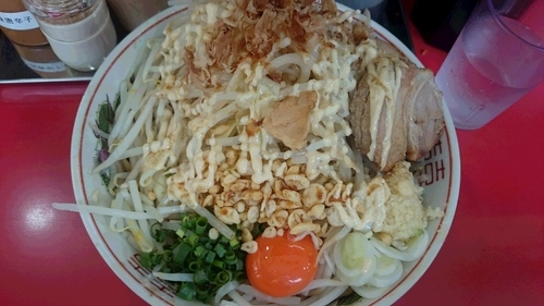 「まぜそば大　ニンニク　ガリマヨ　肉追加」@用心棒 本号の写真