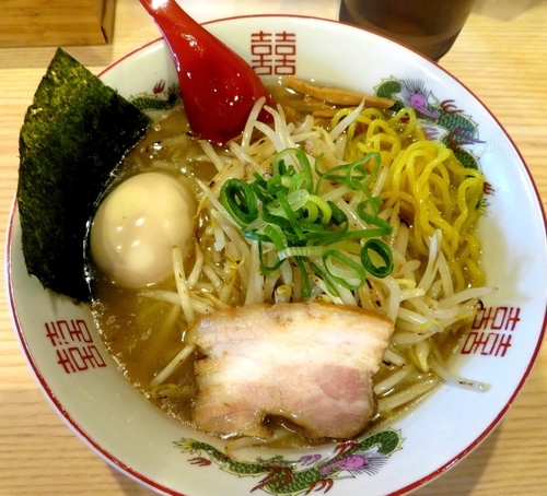 「コク塩＋煮玉子（880円）」@拉麺 大公 南太田本店の写真