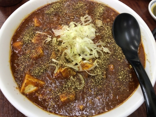 「汁なし麻婆麺700円？」@ガットコ食堂 大の写真