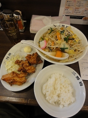 「塩タンメン　　から揚げ　　ライス小　全て無料」@濃厚タンメン 三男坊の写真