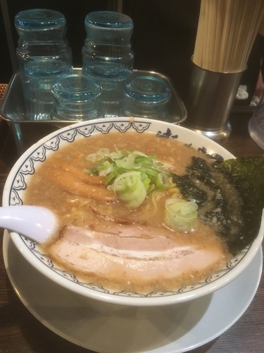 「ばんからラーメン大盛」@東京豚骨拉麺 ばんから 池袋東口店の写真