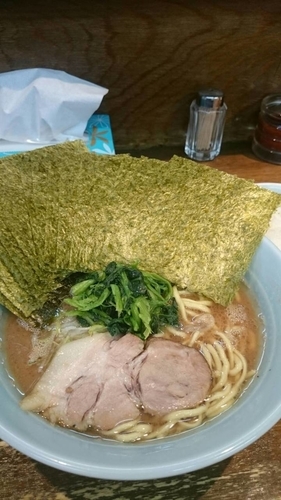 「海苔増しラーメン＋海苔＋小ライス」@家系ラーメン 桂家の写真