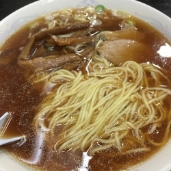 中華そば大盛志のぶ