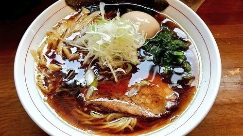 「煮干しらーめん」@ニ升屋の写真