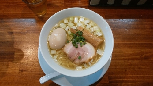 「塩らーめん大盛＋味玉」@塩らーめん 千茶屋の写真