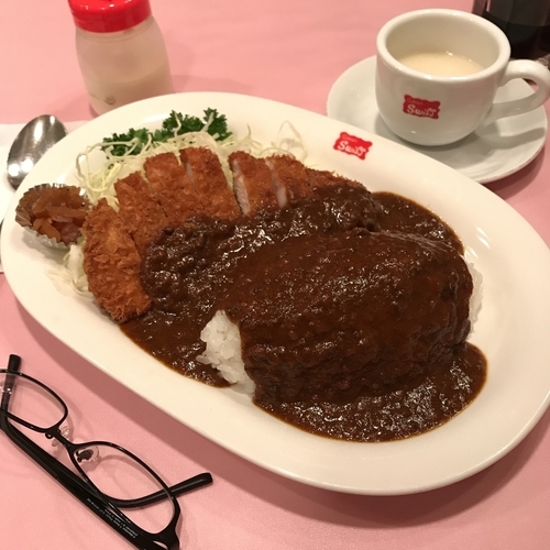 「千葉さんのカツカレー」@銀座スイスの写真