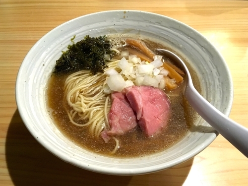 「日本酒（雪鶴ブラック大辛口＋１０）＋煮干らぁ麺」@麺屋 さくら井の写真