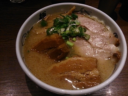 「味玉チャーシュー麺」@麺屋武蔵 蒲田店の写真