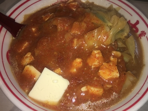 「蒙古タンメン ［ 大盛り ＆ バター ］」@蒙古タンメン 中本 御徒町店の写真