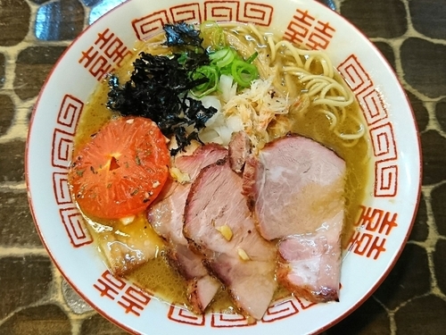 「【限定】毛ガニそば(ガーリックライス付き)」@特級鶏蕎麦 龍介の写真